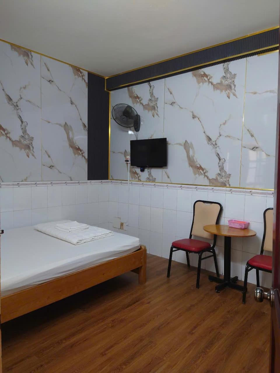 Khach San Hoa Anh Anh Hotel Bandar Ho Chi Minh Luaran gambar